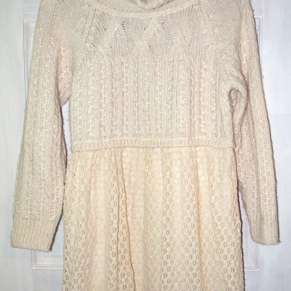 Ivory Sweater Dress w/ Cowl Neck Knee Length Size Small by Catherine Malandrino